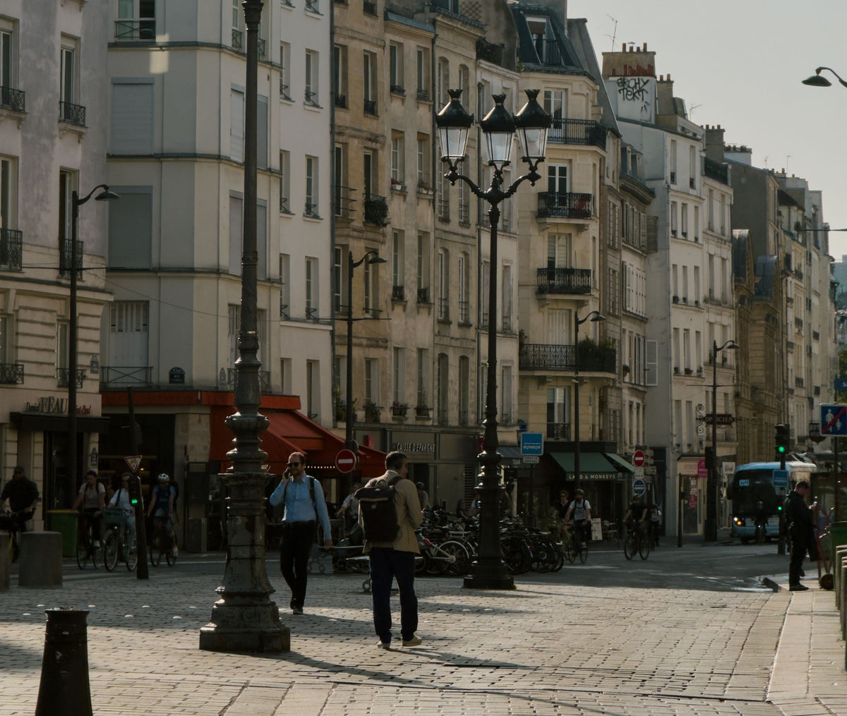 Notes from Paris (II): The Marais and the art of selling