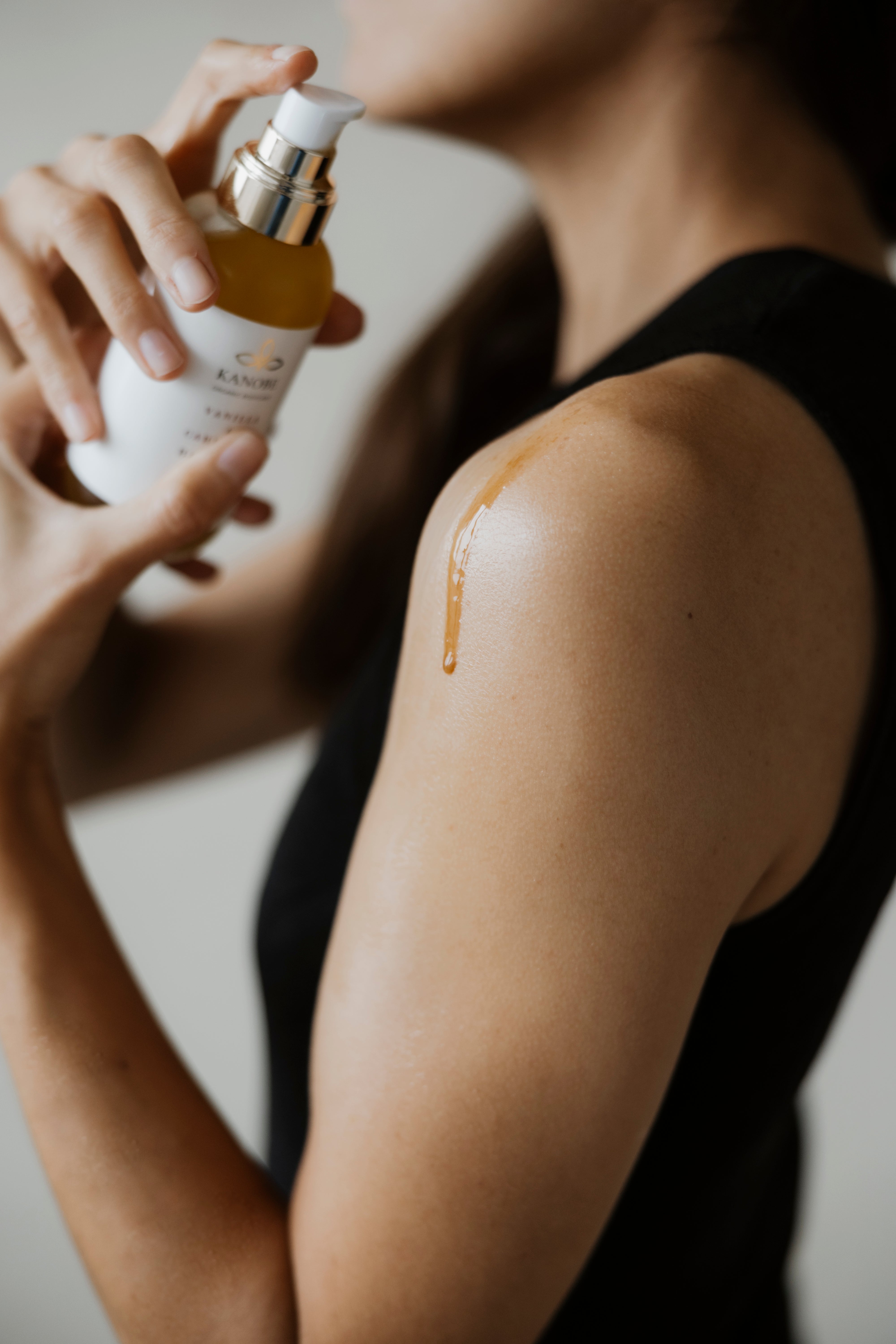 Huile corp vanille et cardamome