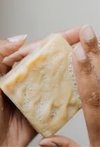 Savon à l'Avoine Sauvage et Miel d'Acacia